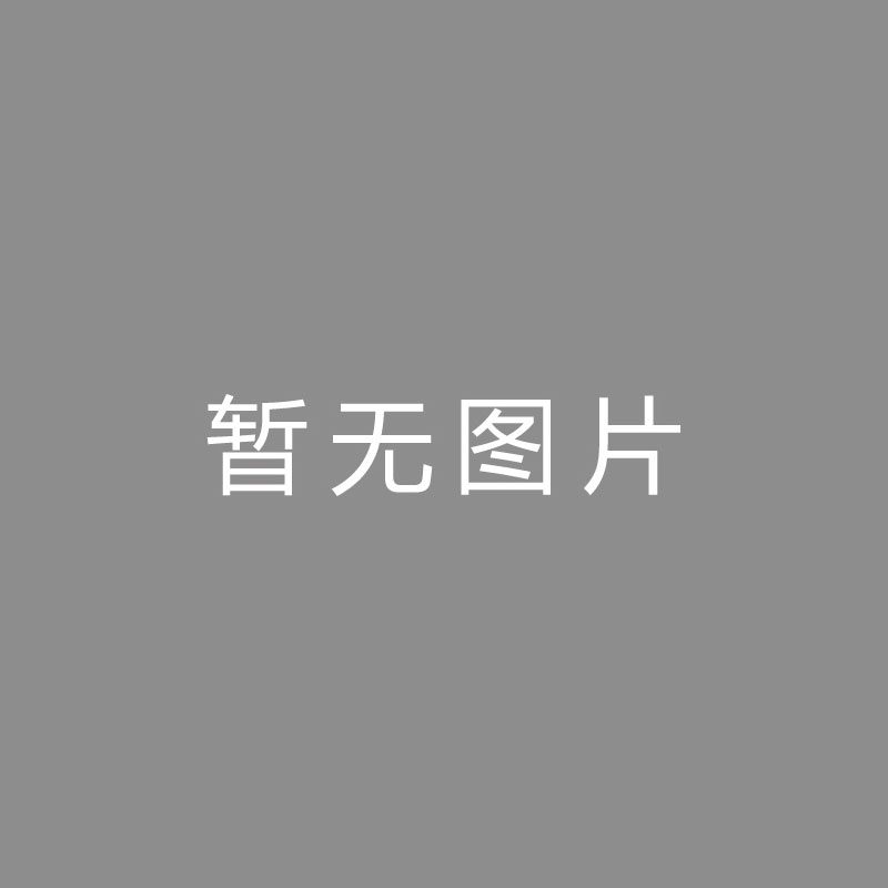 🏆全景 (Wide Shot)欧文：加克波正逐渐坐稳首发，红军三叉戟达到了最佳状态